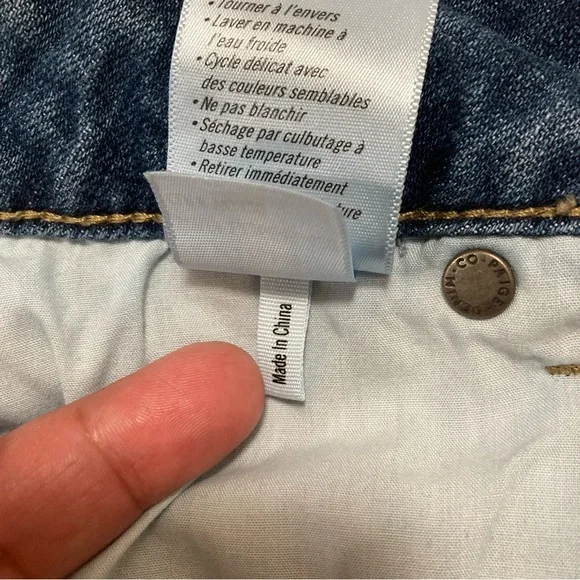 PAIGE Anthropologie Women’s Jean Shorts Sz 27 Cuffed Blue Distressed 5 Pockets - Picture 12 of 16